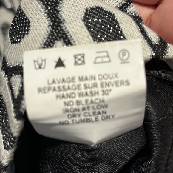 Chaize black and white print dress - Picture 9 of 10